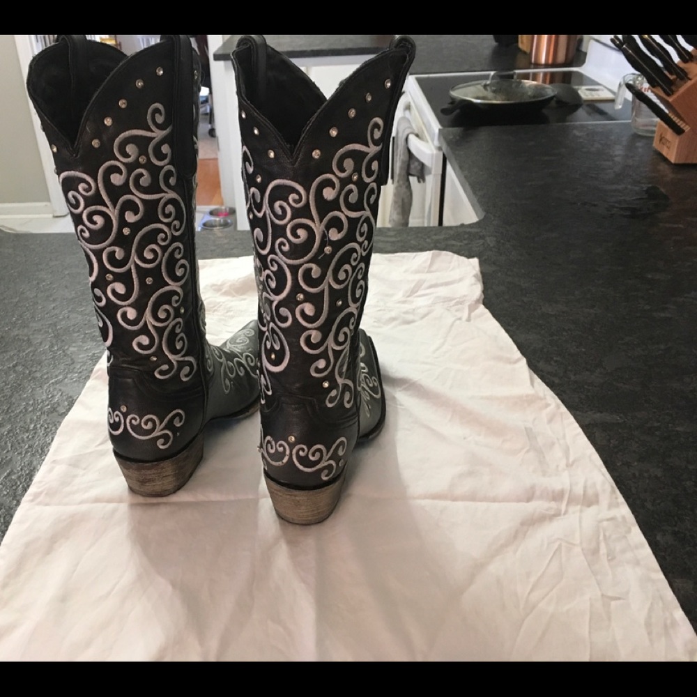 Lane Cowboy Boots